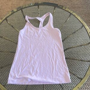 Lululemon Nulu tank